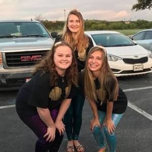 Meet your Posher, Madison